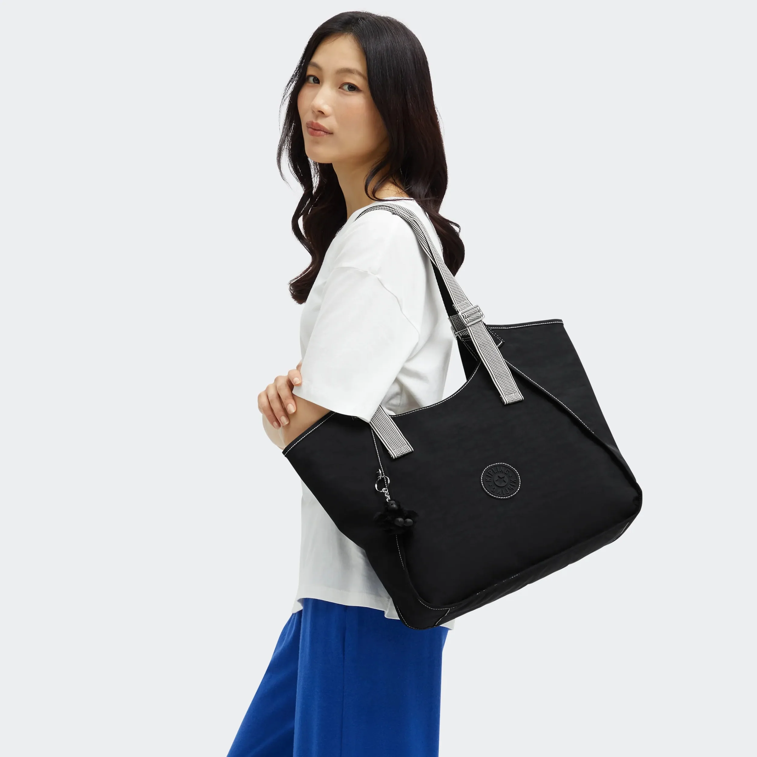 Geraldina Shoulder Bag - Image 2