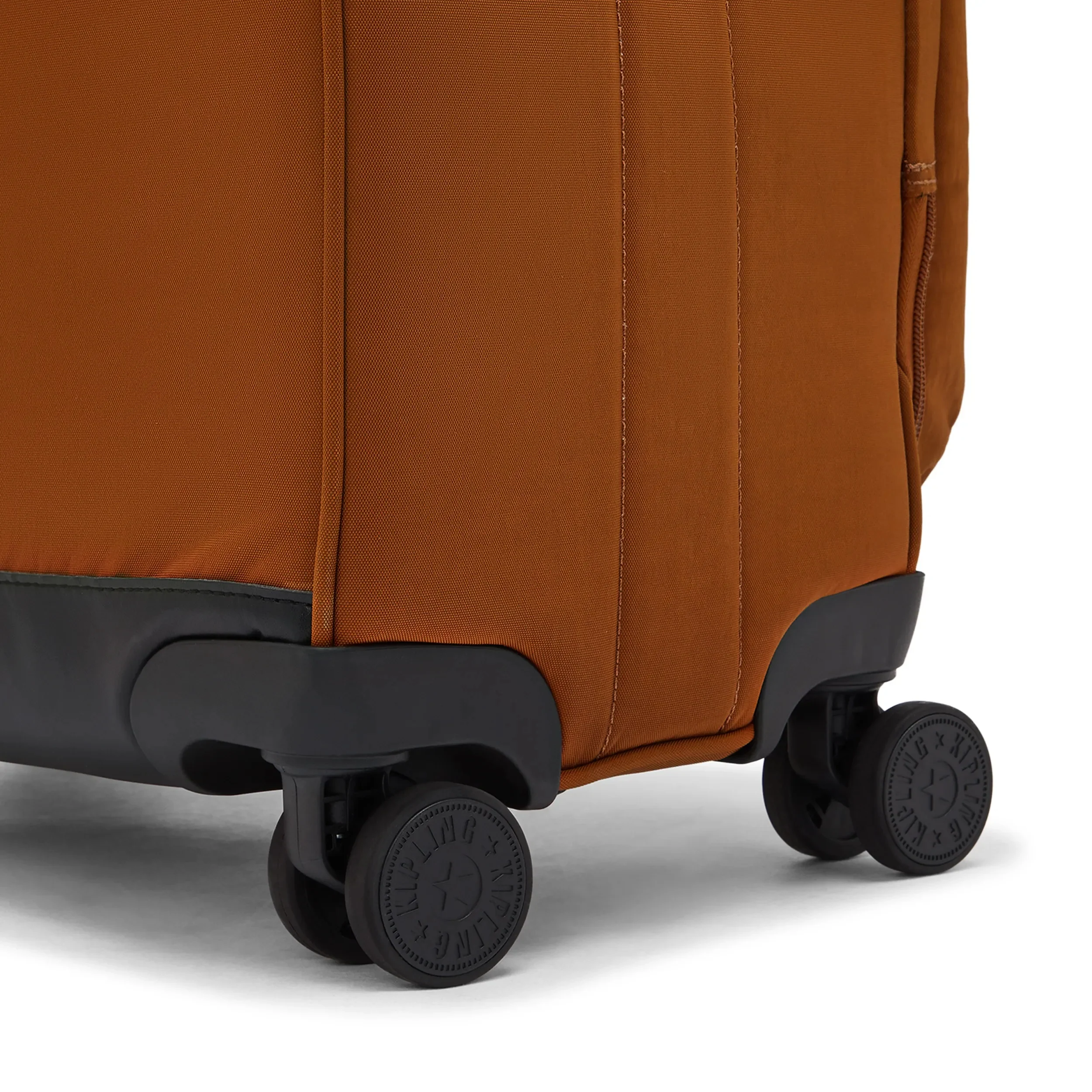 Jet Medium Rolling Luggage - Image 5
